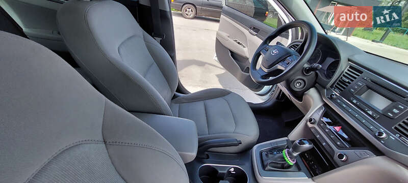 Седан Hyundai Elantra 2017 в Борисполе