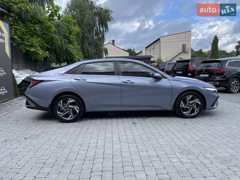 Седан Hyundai Elantra 2024 в Виннице