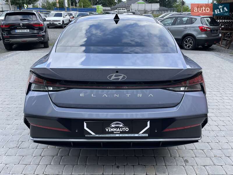 Седан Hyundai Elantra 2024 в Виннице