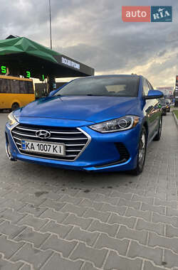 Седан Hyundai Elantra 2016 в Києві