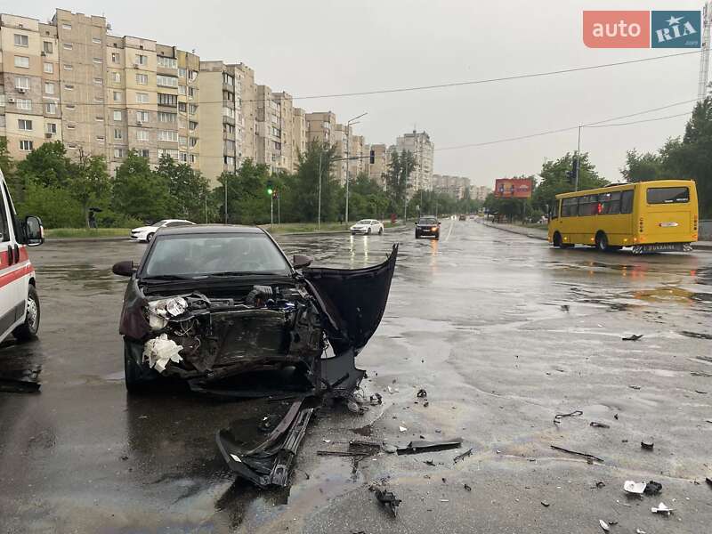 Седан Hyundai Elantra 2008 в Киеве