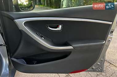 Хэтчбек Hyundai Elantra 2014 в 