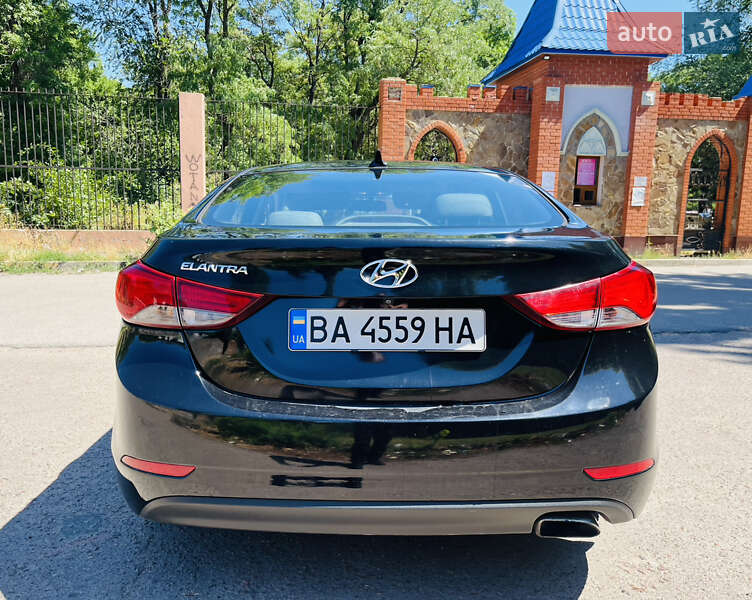 Седан Hyundai Elantra 2014 в Кропивницком