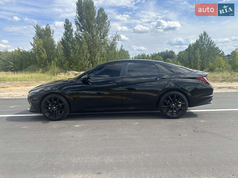 Седан Hyundai Elantra 2022 в Ирпене