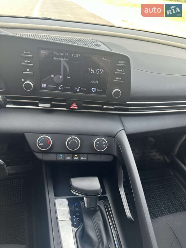 Седан Hyundai Elantra 2022 в Ирпене