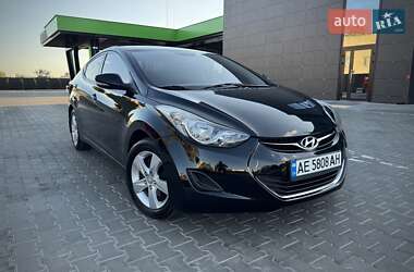 Седан Hyundai Elantra 2012 в Днепре
