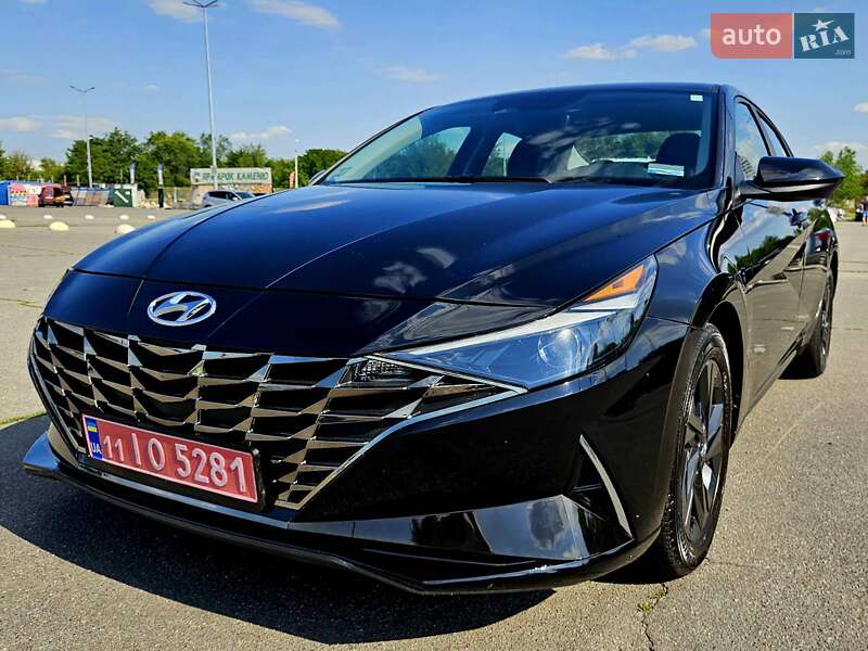 Hyundai Elantra 2021