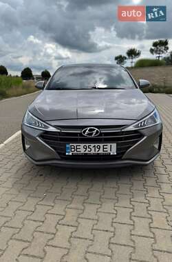 Седан Hyundai Elantra 2020 в 
