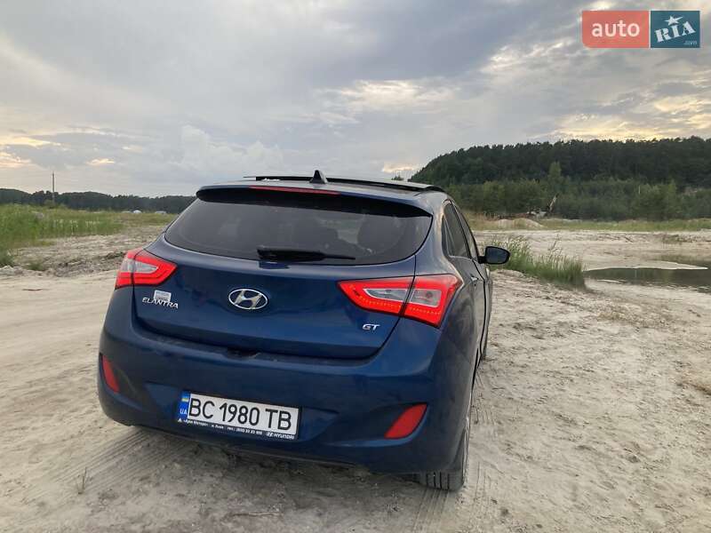Купе Hyundai Elantra 2014 в Львове