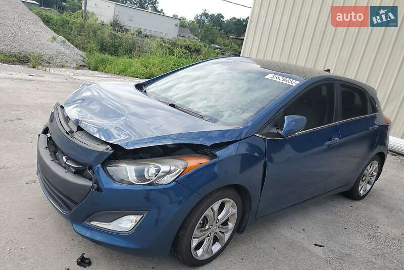 Купе Hyundai Elantra 2014 в Львове