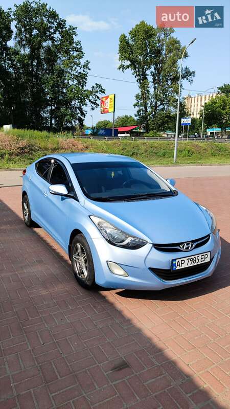 Седан Hyundai Elantra 2013 в Полтаве