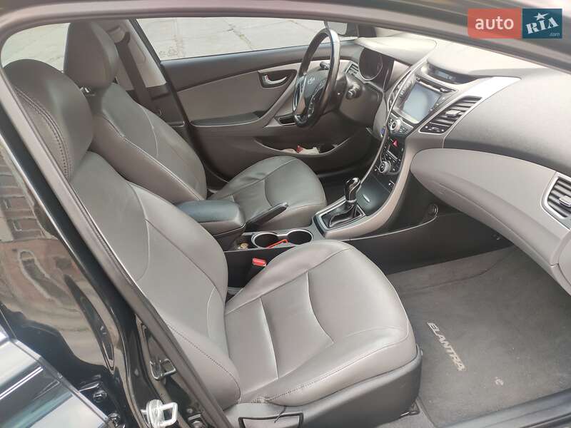 Седан Hyundai Elantra 2014 в Запорожье