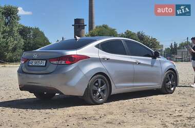 Седан Hyundai Elantra 2013 в 