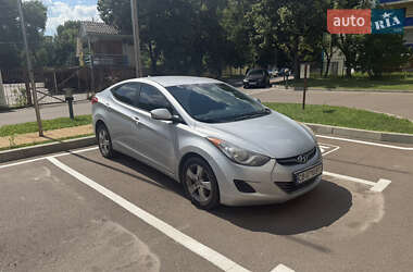 Седан Hyundai Elantra 2013 в Чернігові