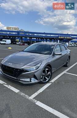 Седан Hyundai Elantra 2021 в Києві