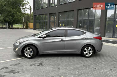 Седан Hyundai Elantra 2012 в 