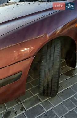 Седан Hyundai Elantra 2002 в 