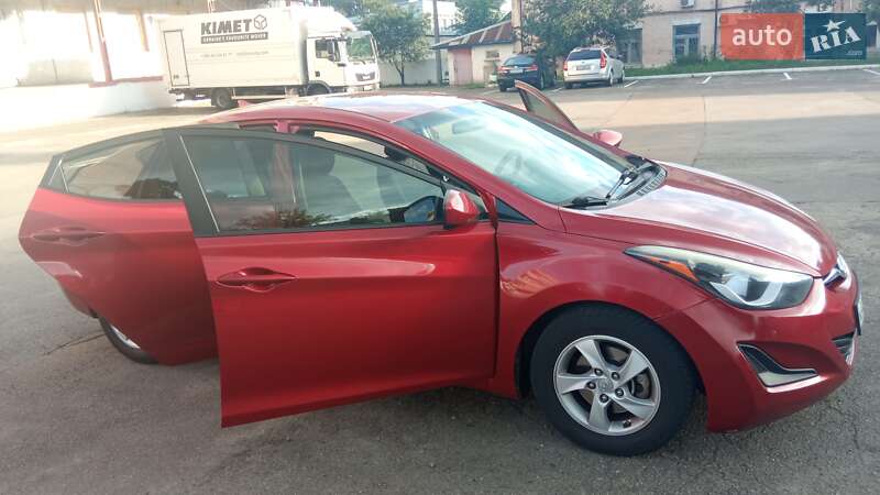 Седан Hyundai Elantra 2015 в Києві