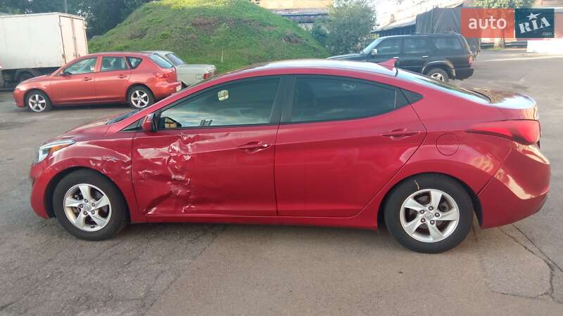 Седан Hyundai Elantra 2015 в Києві
