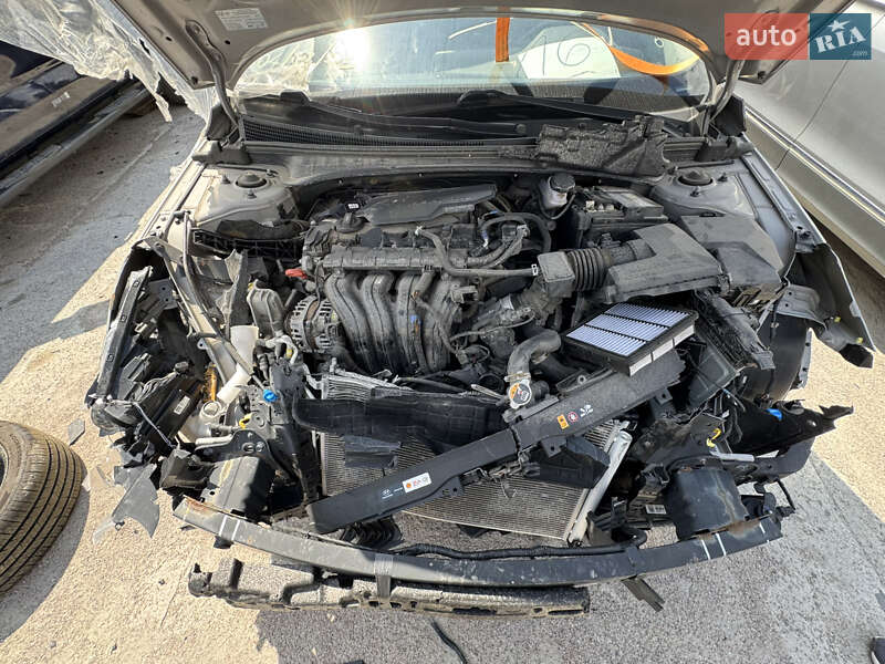 Седан Hyundai Elantra 2021 в Киеве