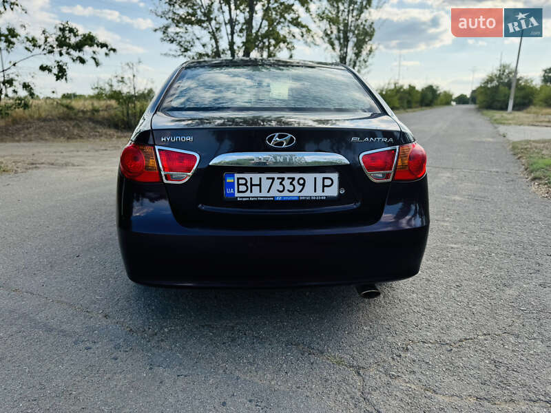 Седан Hyundai Elantra 2008 в Одессе