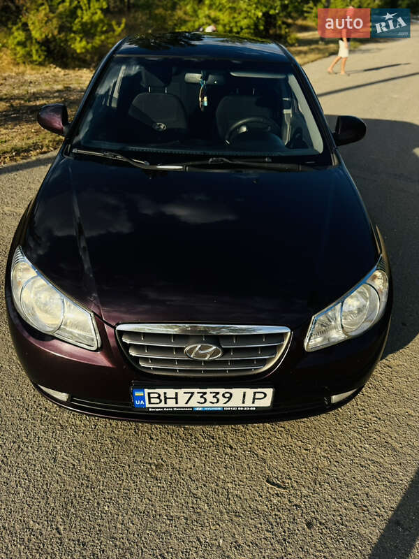 Седан Hyundai Elantra 2008 в Одессе