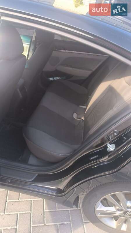 Седан Hyundai Elantra 2018 в Виннице фото 20 Седан Hyundai Elantra 2018 в Виннице