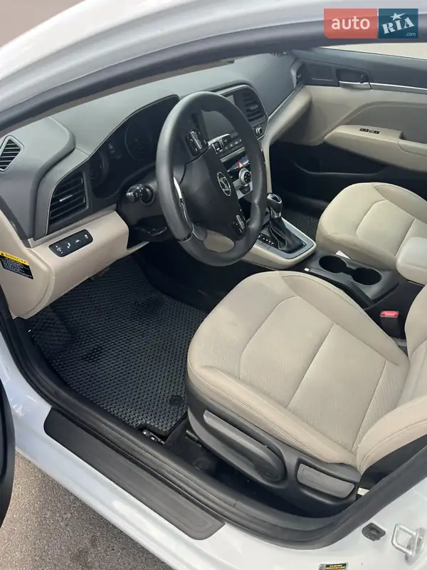 Hyundai Elantra 2018 VIN 5NPD84LF8KH409290 фото оголошення 16 з 61