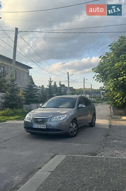 Седан Hyundai Elantra 2010 в 