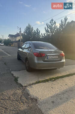 Седан Hyundai Elantra 2010 в 
