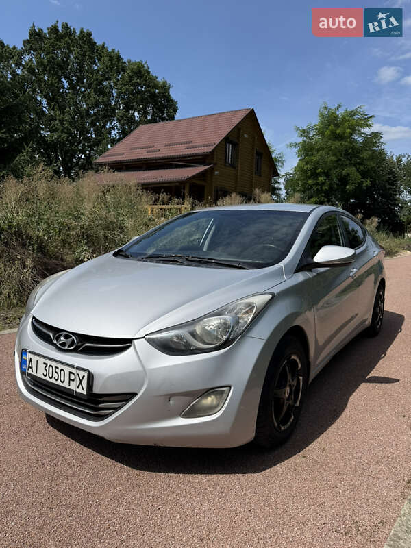 Седан Hyundai Elantra 2011 в Житомире