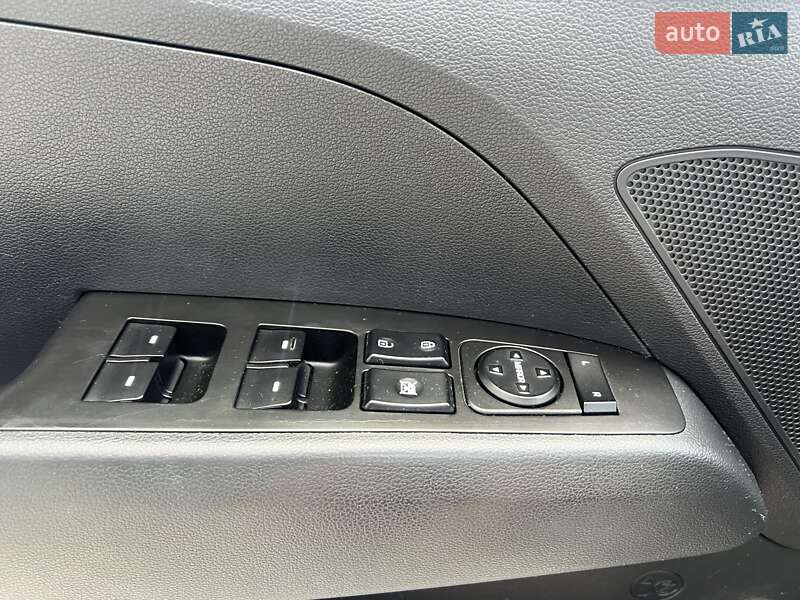 Седан Hyundai Elantra 2019 в Киеве