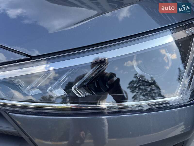 Седан Hyundai Elantra 2019 в Киеве
