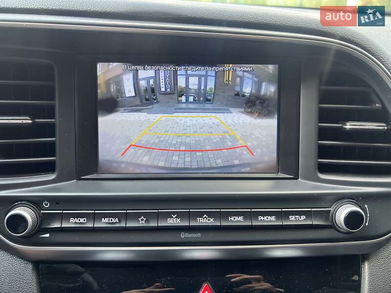 Седан Hyundai Elantra 2019 в Киеве