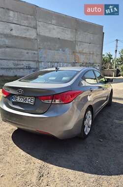 Седан Hyundai Elantra 2013 в 