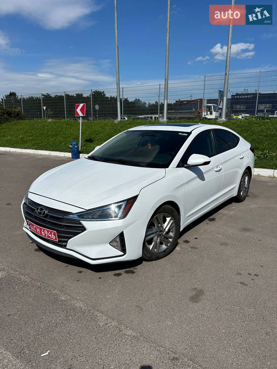 2017 Hyundai Elantra - мініатюра 37