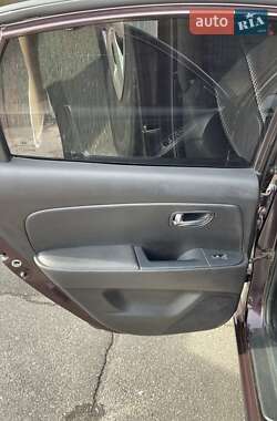 Седан Hyundai Elantra 2011 в 