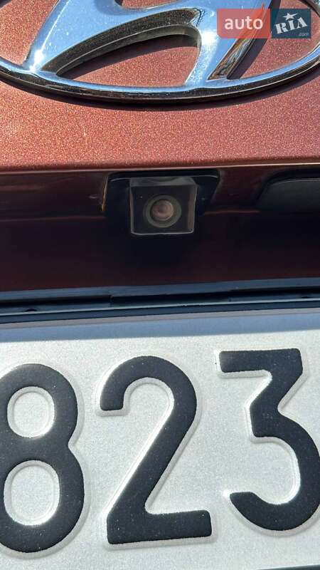 Седан Hyundai Elantra 2012 в Лубнах