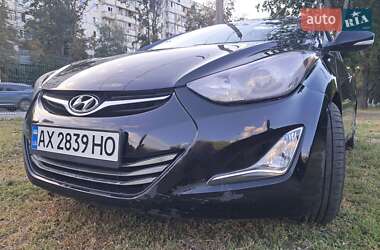Седан Hyundai Elantra 2014 в 