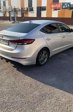Седан Hyundai Elantra 2017 в Львове