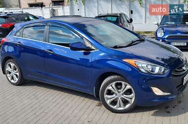 Хетчбек Hyundai Elantra 2012 в Чернівцях