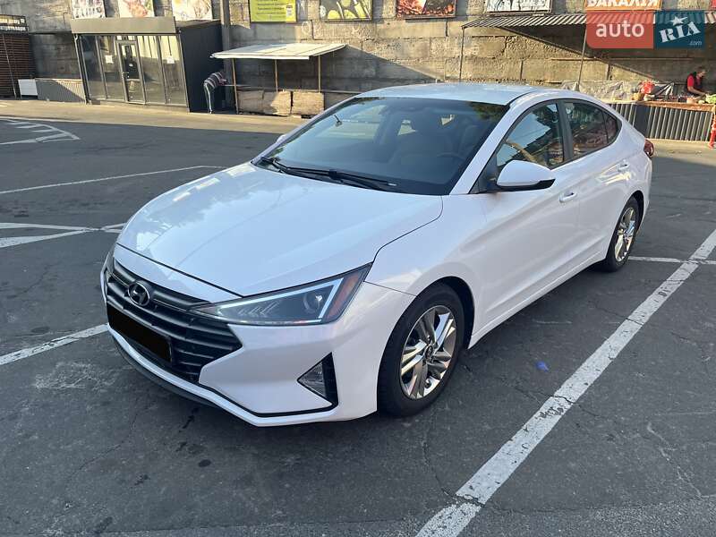Hyundai Elantra 2018