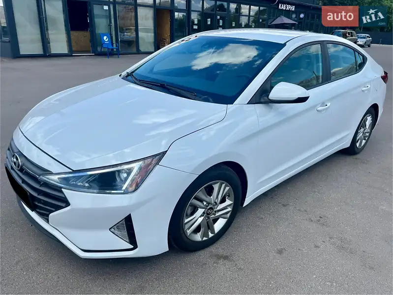Hyundai Elantra 2018 VIN 5NPD84LF8KH409290 фото оголошення 9 з 61