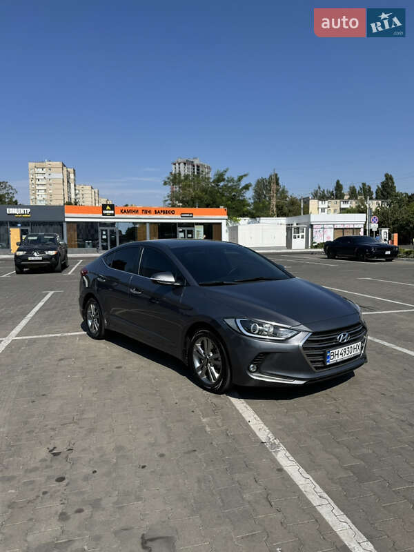 Седан Hyundai Elantra 2018 в Одессе