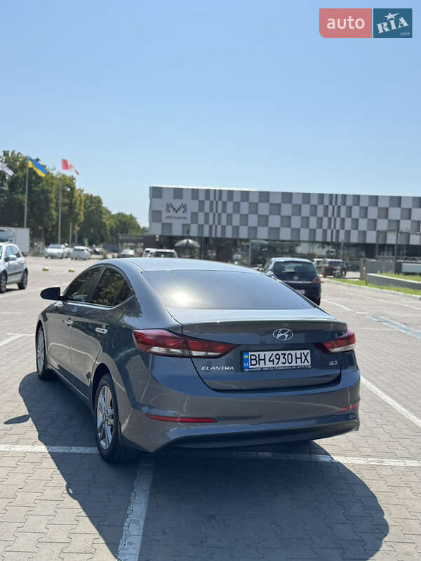 Седан Hyundai Elantra 2018 в Одессе