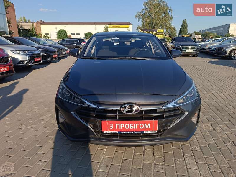 Седан Hyundai Elantra 2019 в Полтаве