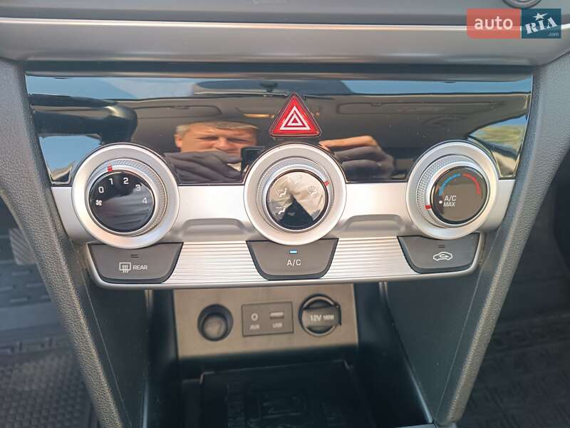Седан Hyundai Elantra 2019 в Полтаве