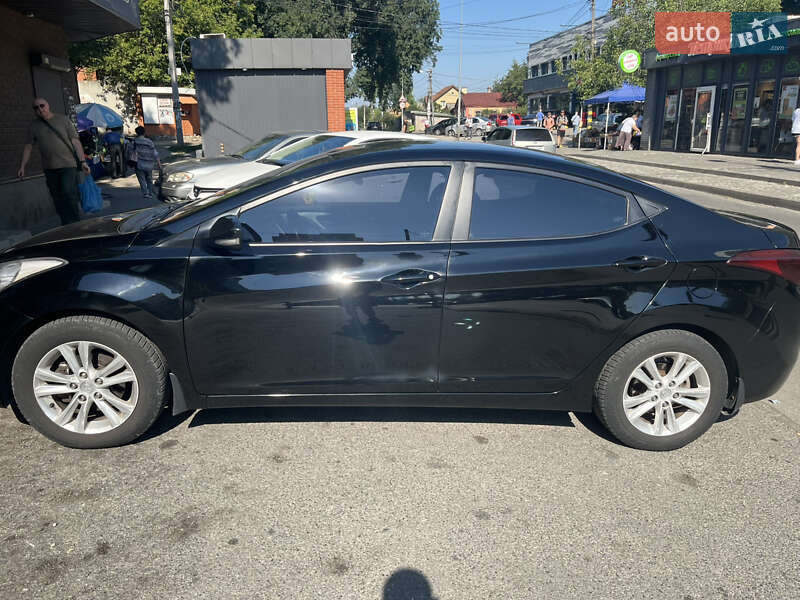 Седан Hyundai Elantra 2013 в Дніпрі