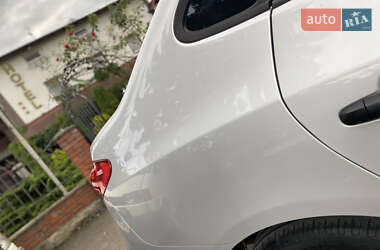 Седан Hyundai Elantra 2011 в 