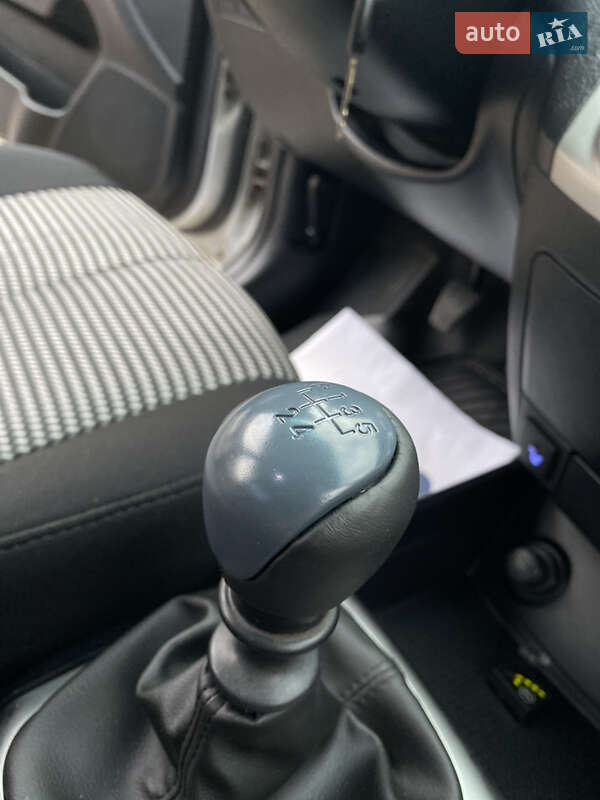 Седан Hyundai Elantra 2011 в Дрогобыче